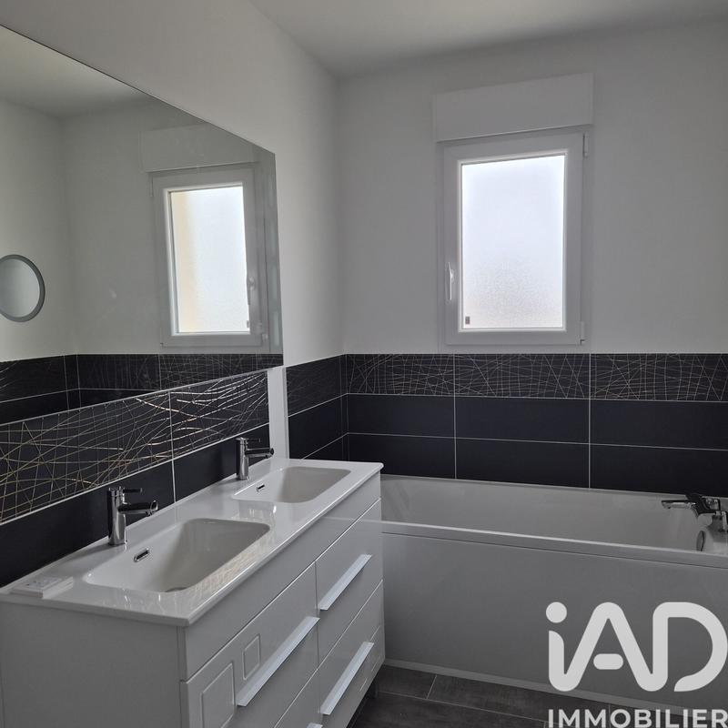 Maison - 93 m² - 5 pièces