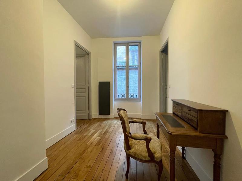 Appartement - 99 m² - 3 pièces