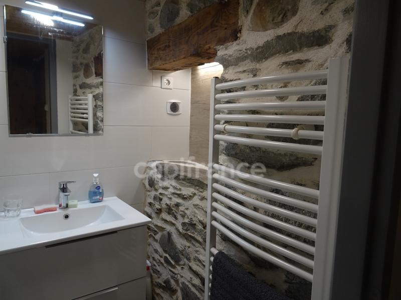 Maison en pierre - 274 m² - 8 pièces