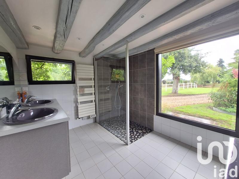 Maison - 200 m² - 7 pièces