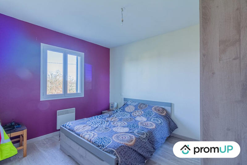 Maison - 90 m² - 5 pièces