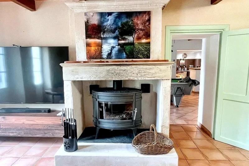 Maison - 225 m² - 8 pièces