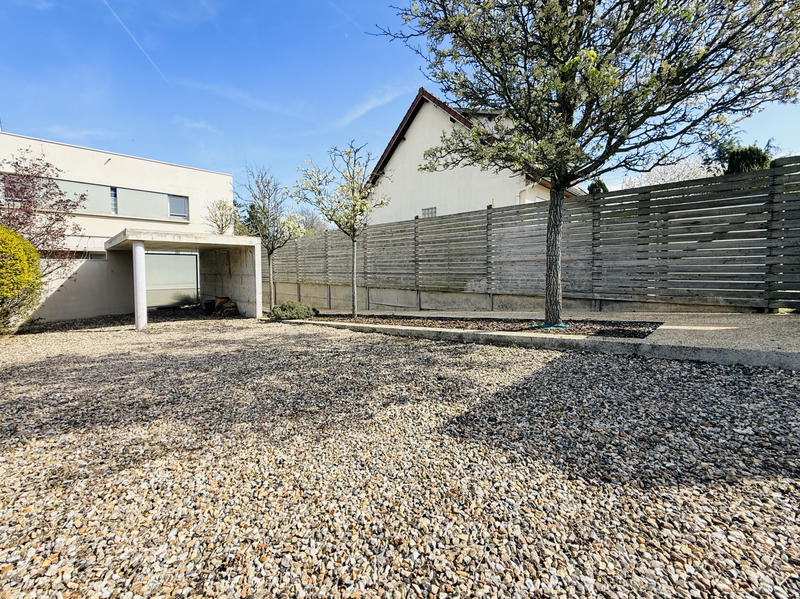 Maison - 97 m² - 5 pièces
