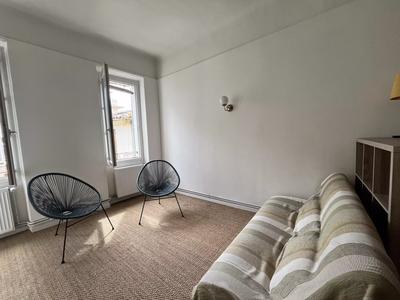 Appartement - 65 m² - 2 pièces