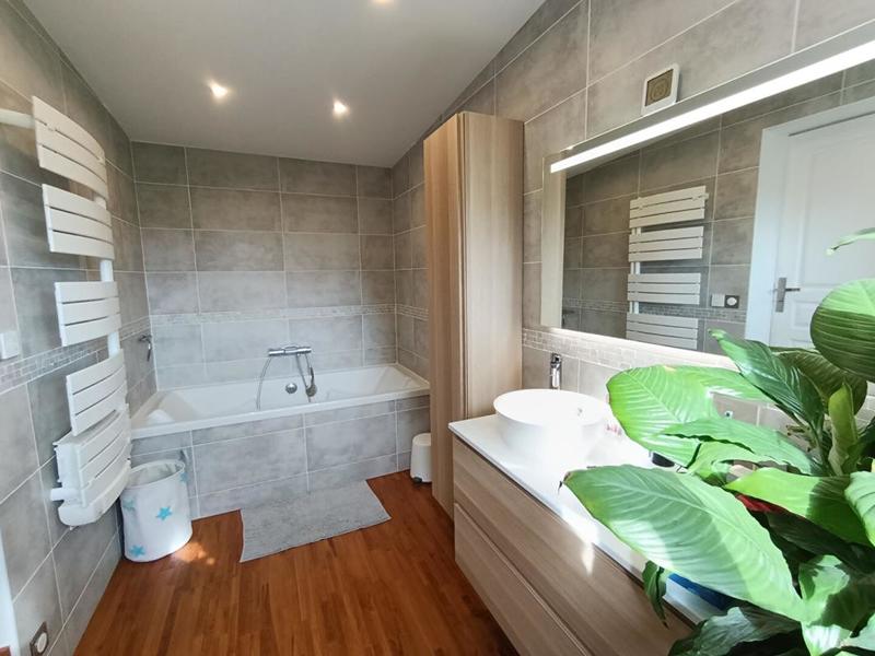 Maison - 122 m² - 5 pièces