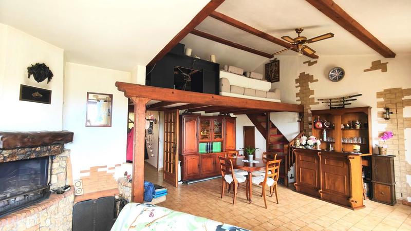 Maison - 94 m² - 4 pièces