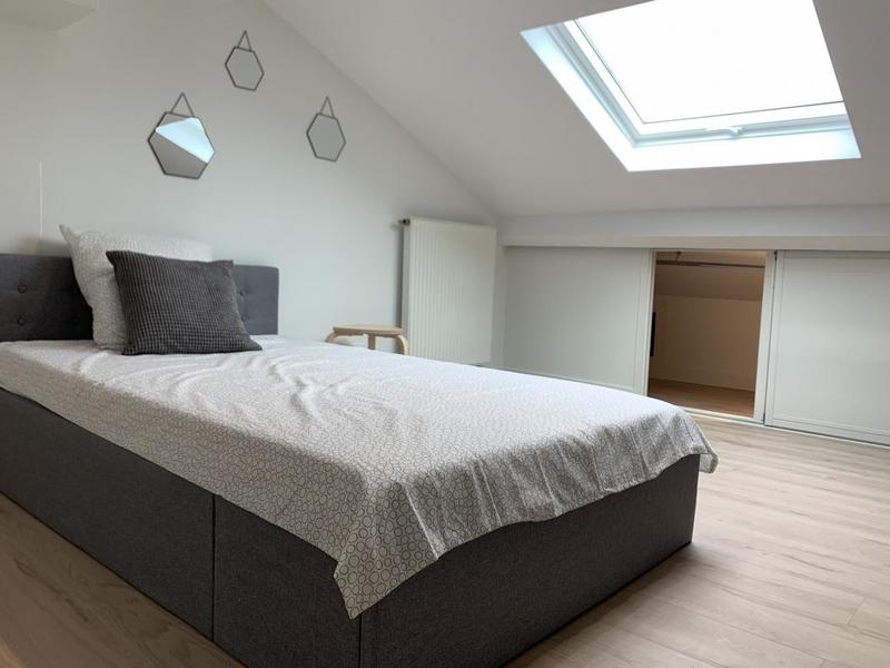 Appartement - 157 m² - 8 pièces