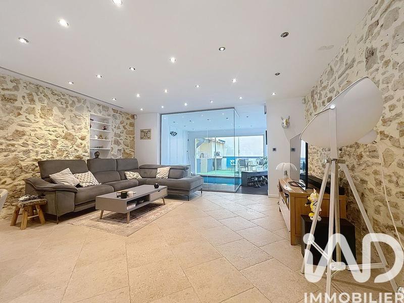 Maison - 156 m² - 6 pièces
