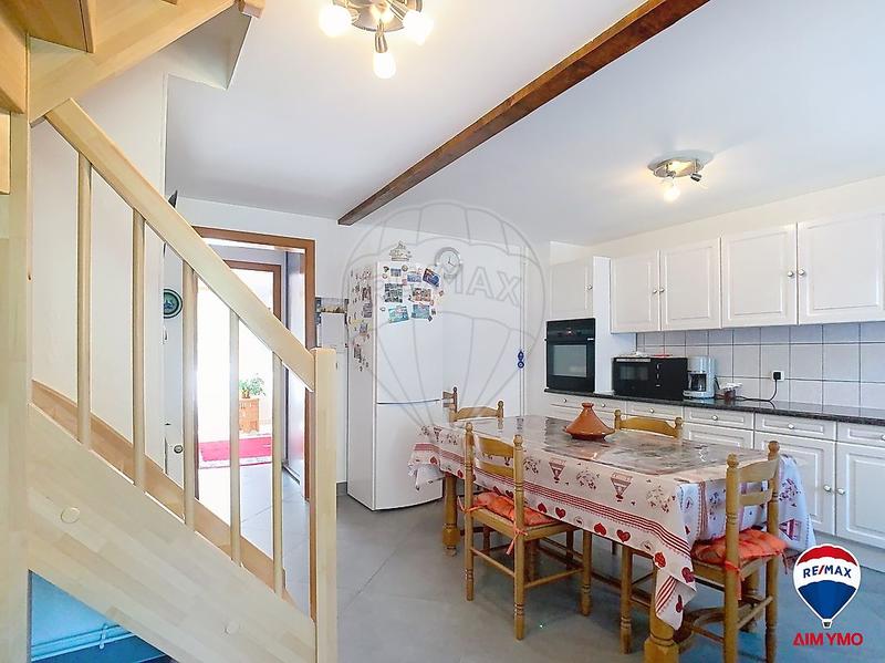 Immeuble - 200 m² - 10 pièces