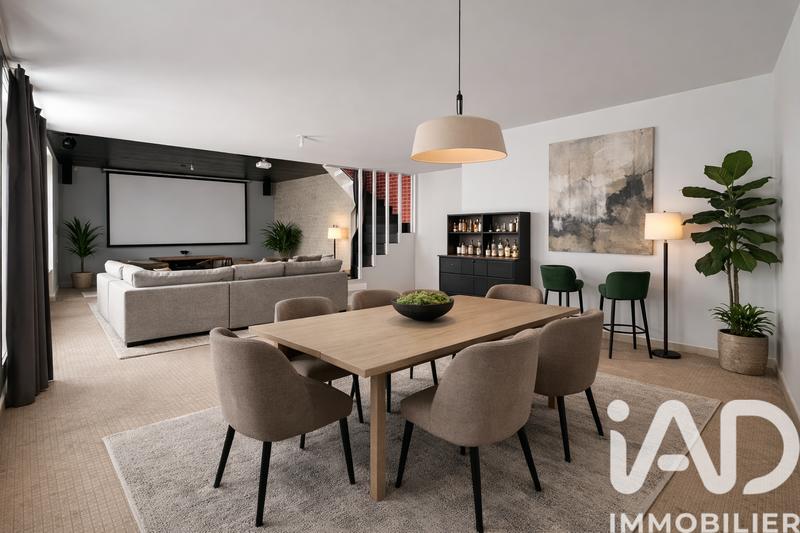 Maison de ville - 253 m² - 7 pièces