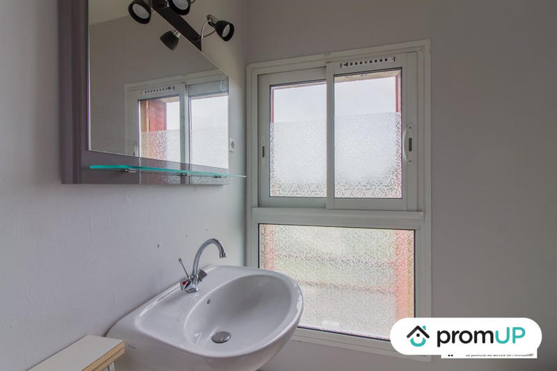 Maison - 240 m² - 8 pièces