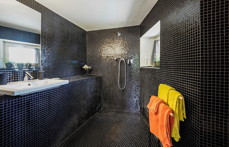 Maison - 250 m² - 9 pièces