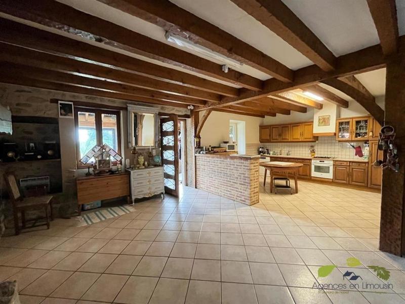 Propriété - 162 m² - 8 pièces