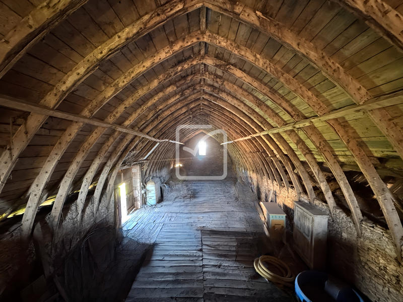 Maison - 314 m² - 13 pièces