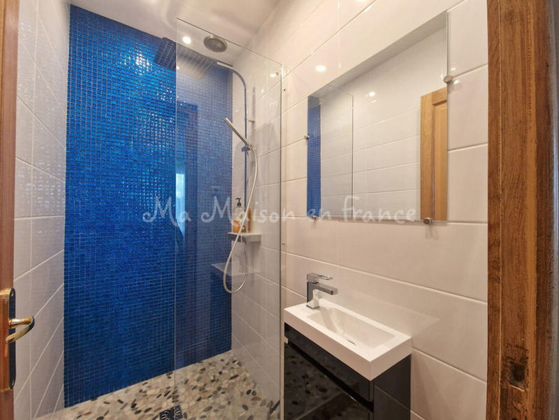 Maison - 350 m² - 13 pièces