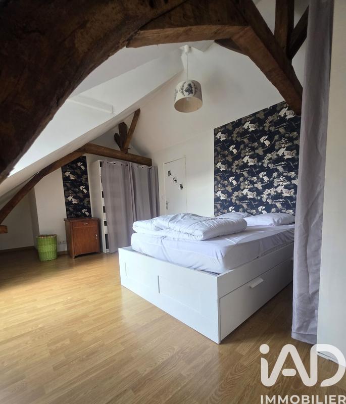 Maison - 180 m² - 7 pièces