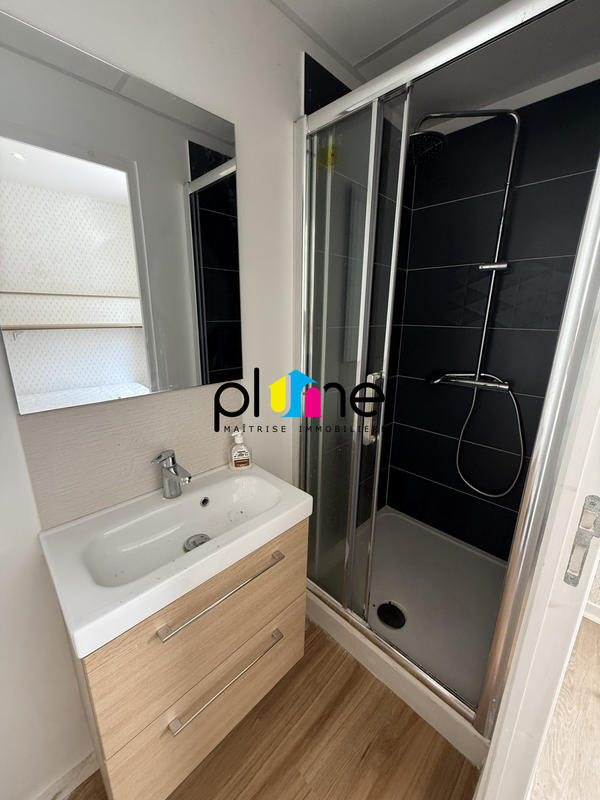 Appartement - 238 m² - 11 pièces