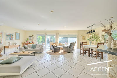 Maison - 143 m² - 4 pièces