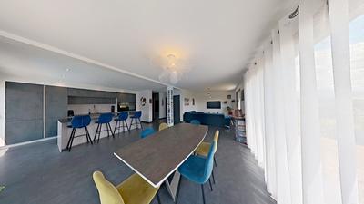 Maison - 130 m² - 4 pièces