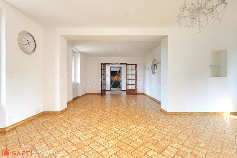 Maison - 152 m² - 6 pièces