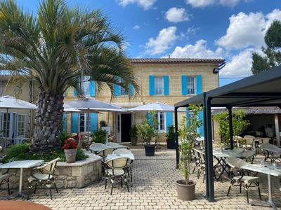 Maison - 420 m² - 10 pièces