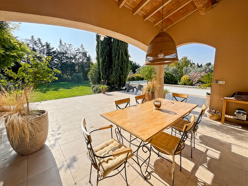 Maison - 213 m² - 7 pièces