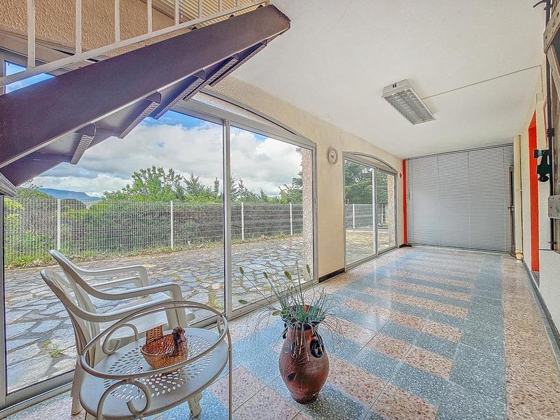 Maison - 179 m² - 6 pièces