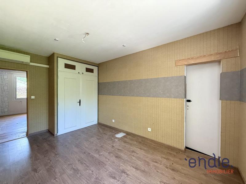 Maison - 158 m² - 7 pièces