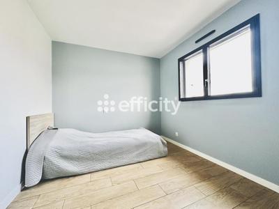 Pavillon - 136 m² - 7 pièces