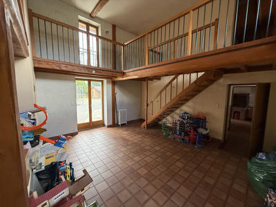 Maison - 185 m² - 6 pièces