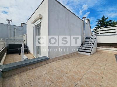 Maison - 96 m² - 5 pièces