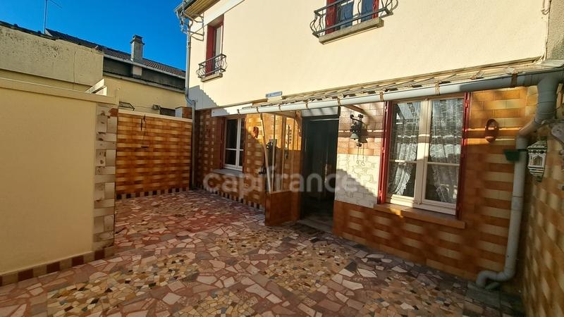 Maison de ville - 80 m² - 5 pièces