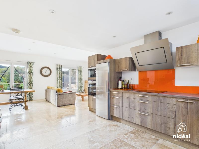 Villa - 130 m² - 5 pièces