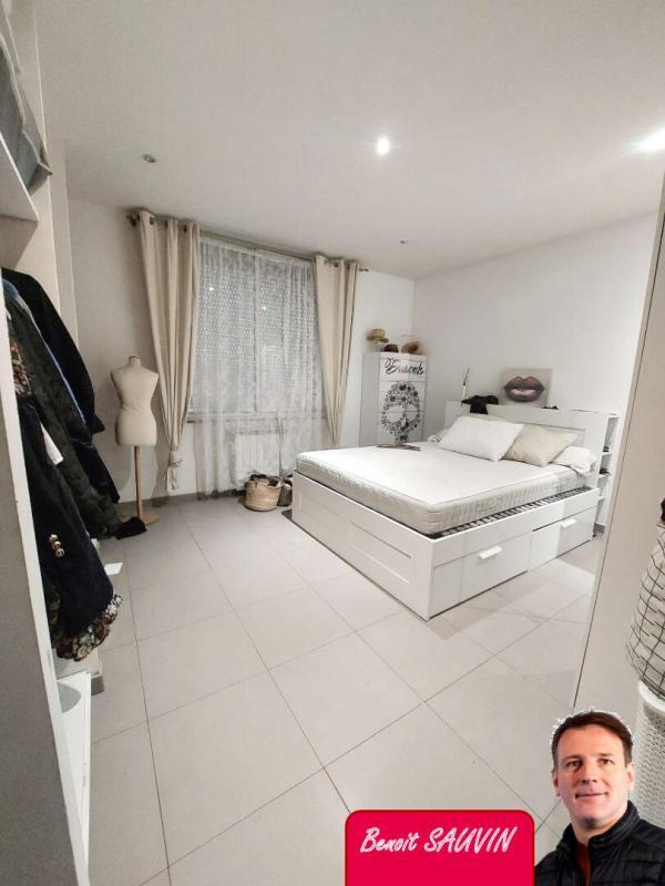 Maison - 159 m² - 5 pièces