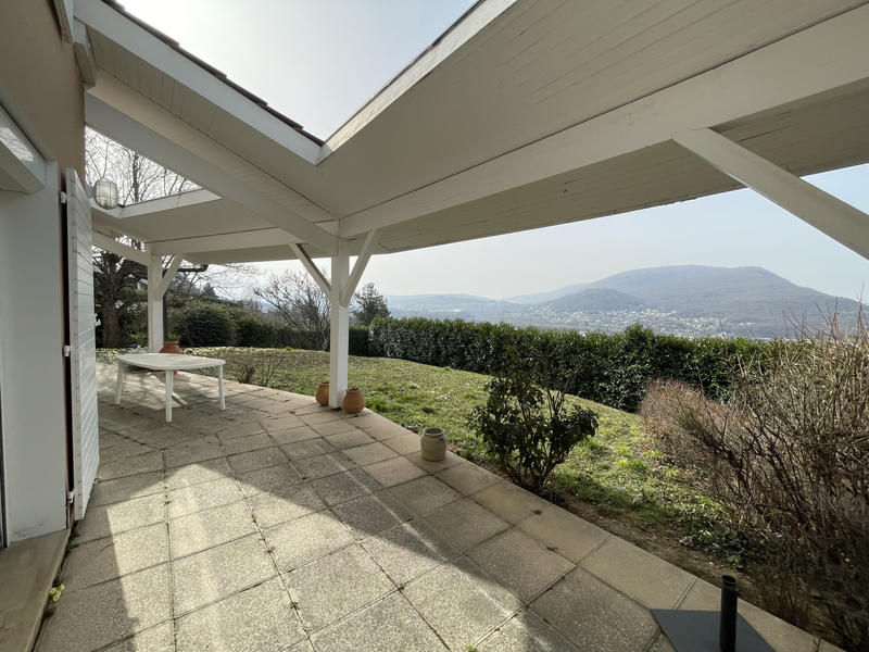 Villa - 197 m² - 6 pièces