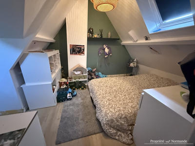 Maison - 215 m² - 8 pièces