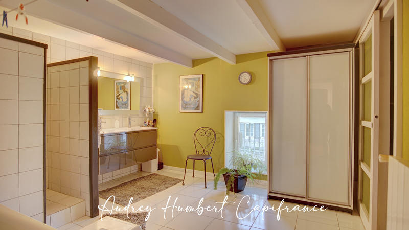 Maison - 153 m² - 6 pièces