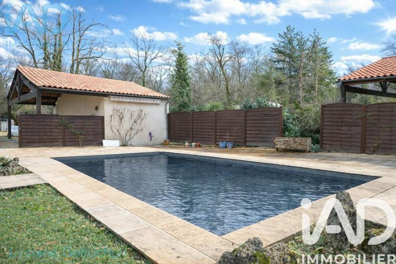 Maison - 122 m² - 6 pièces