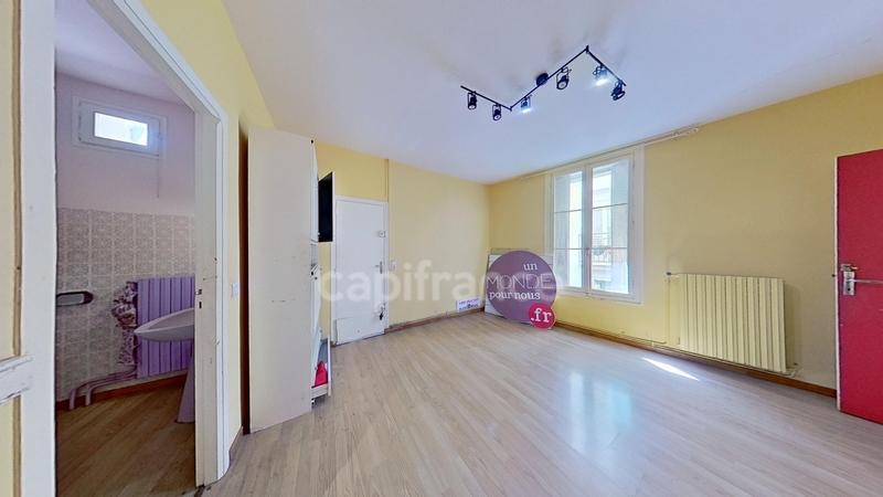 Local commercial - 156 m² - 10 pièces