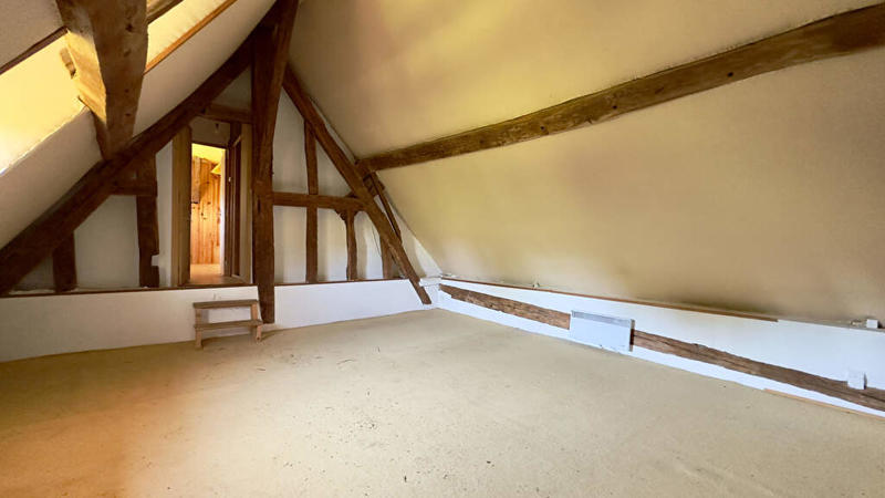 Maison - 231 m² - 15 pièces