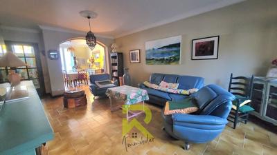 Maison - 169 m² - 8 pièces