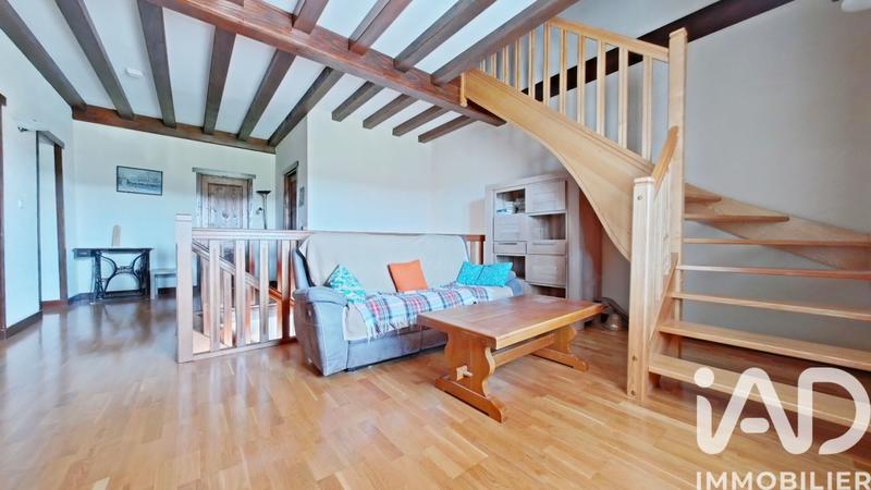 Maison - 217 m² - 6 pièces