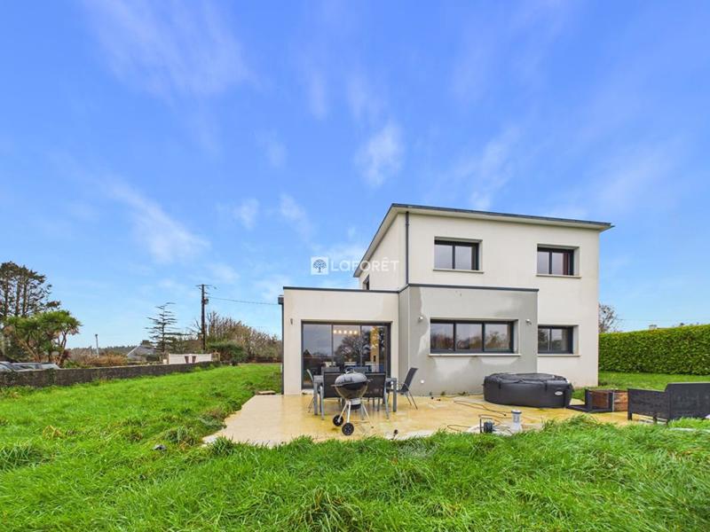 Maison - 112 m² - 6 pièces