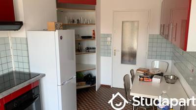 Chambre - 13 m² - 1 pièce