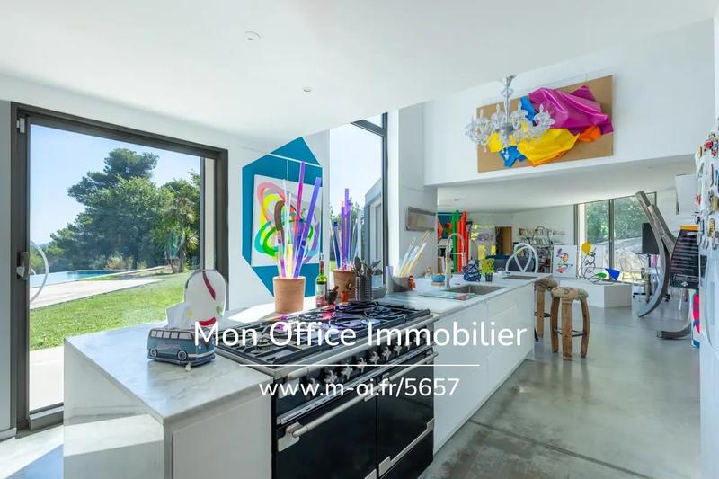 Maison - 272 m² - 7 pièces