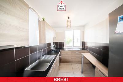 Appartement - 100 m² - 6 pièces