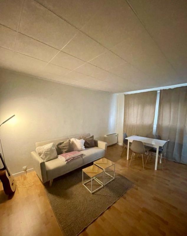 Appartement - 60 m² - 4 pièces