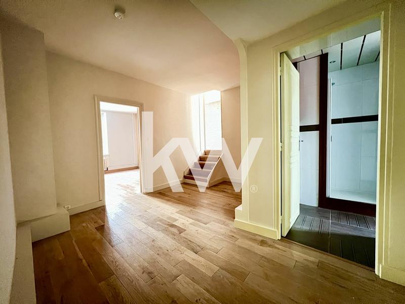 Demeure - 160 m² - 6 pièces