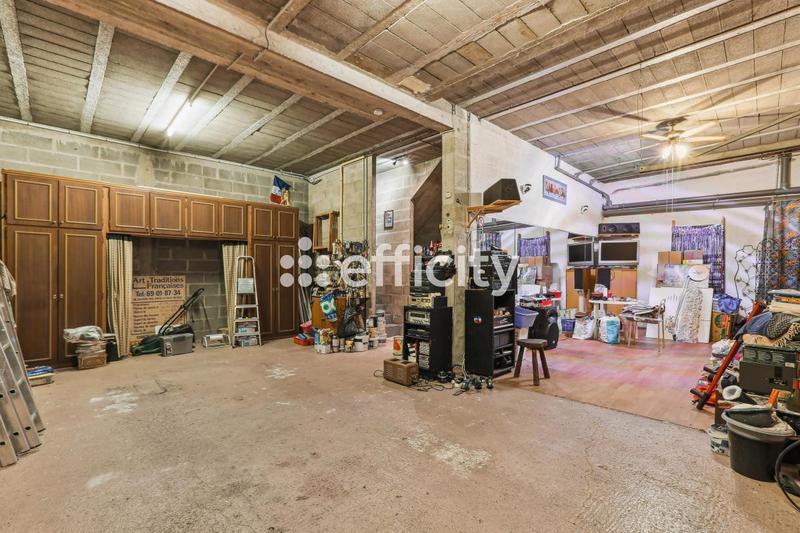 Maison - 140 m² - 5 pièces