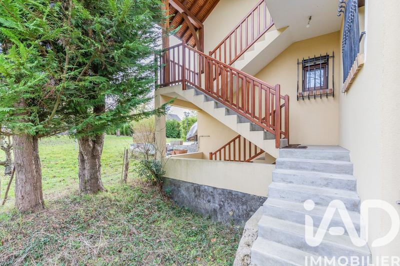 Maison - 217 m² - 10 pièces